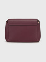 GUESS
Logo crossbody bag