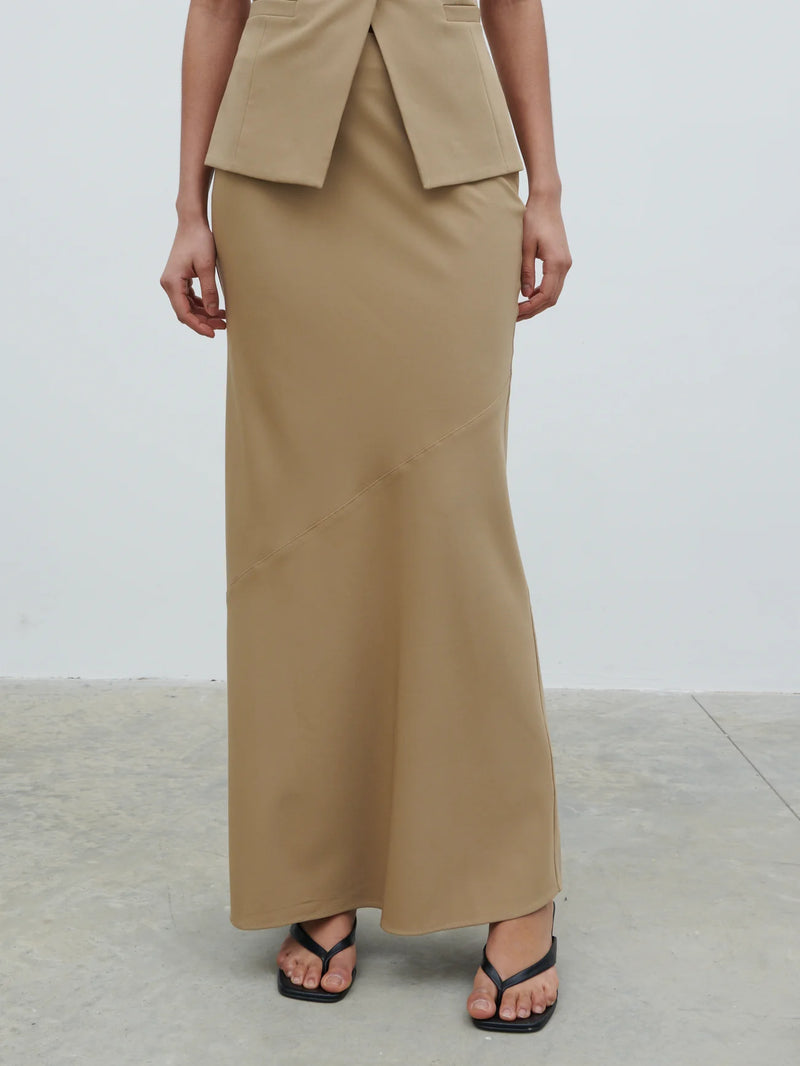 Pretty Lavish maxi skirt -camel beige