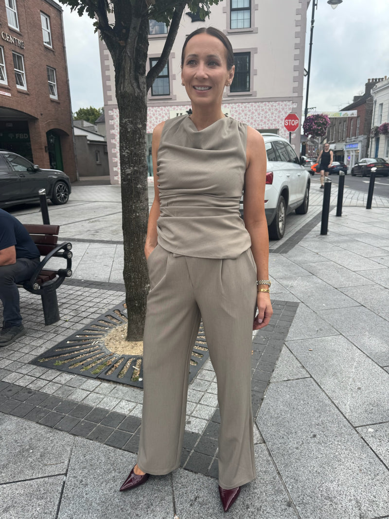 Pretty Lavish Maeve Ruched Top
