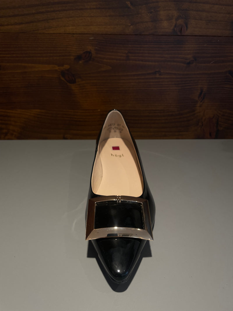 Högl patent black pumps