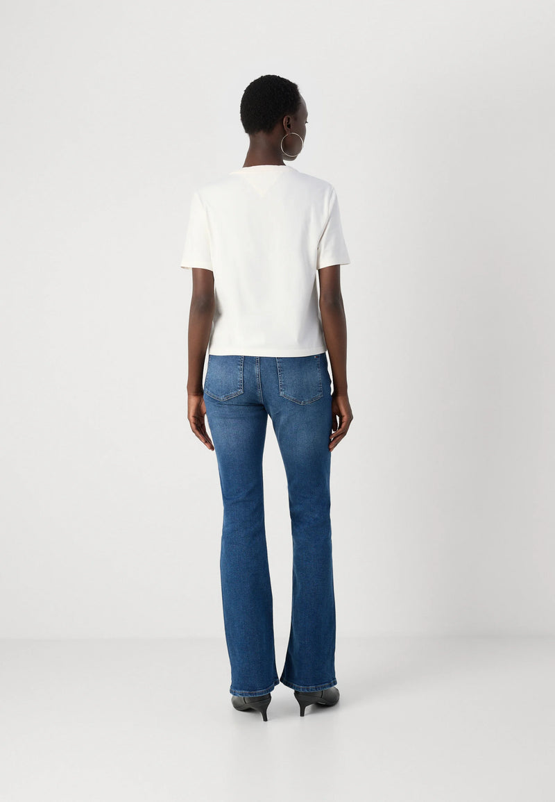 Tommy Jeans Boxy Badge Tee - Ancient White
